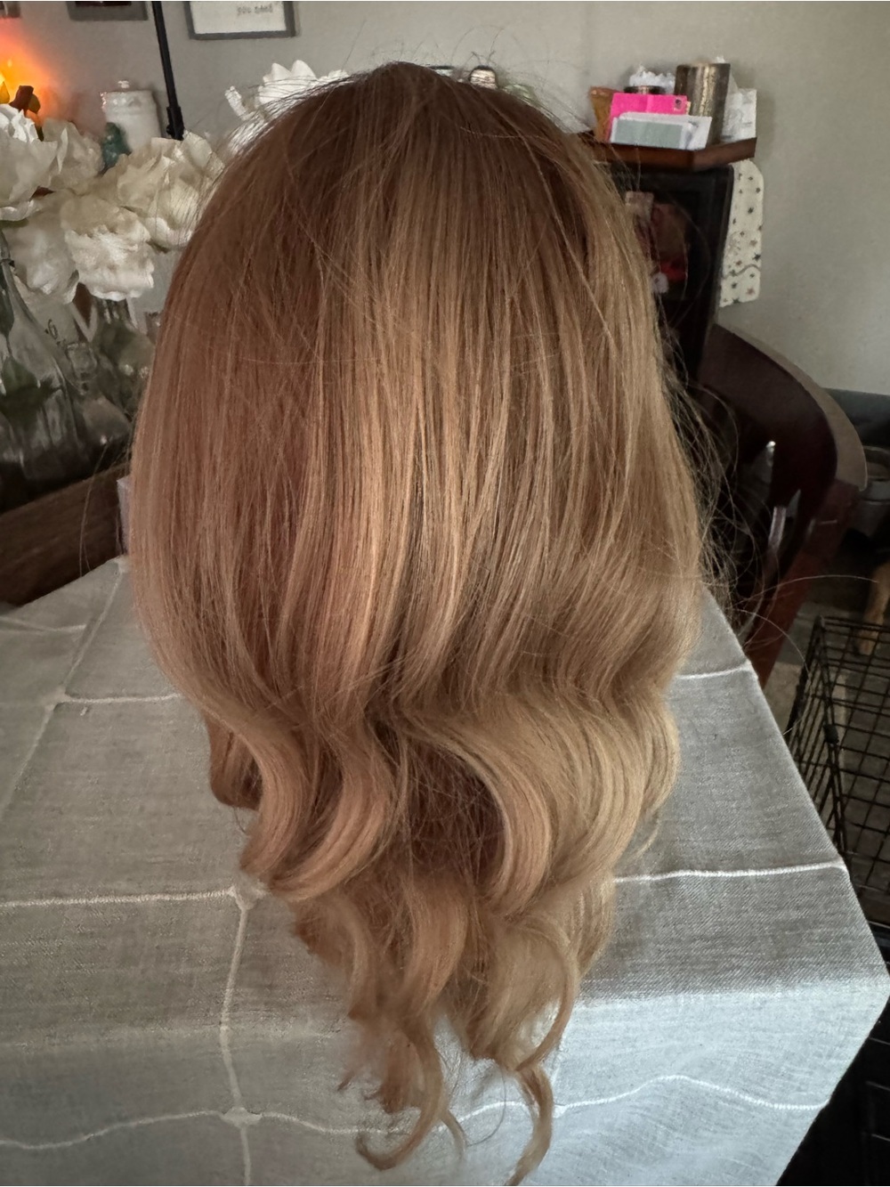 Natural Light Chestnut Brown Wig with Soft Bangs - Picture 3 of 4